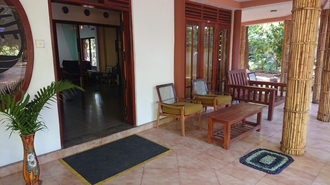 Leopard City Hostel Yala Tissamaharama Exterior photo